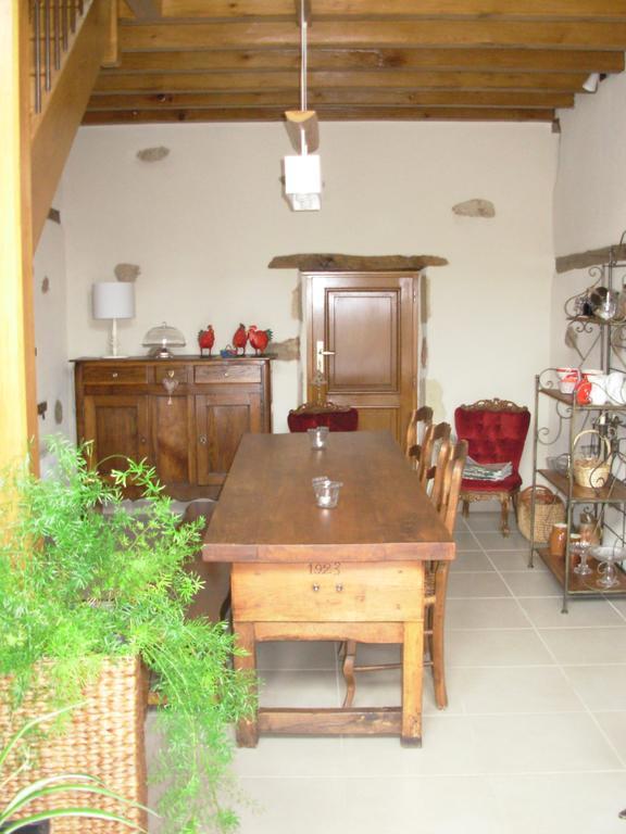 La Grange Du Bourg Bed and Breakfast Deneuille-les-Mines Εξωτερικό φωτογραφία