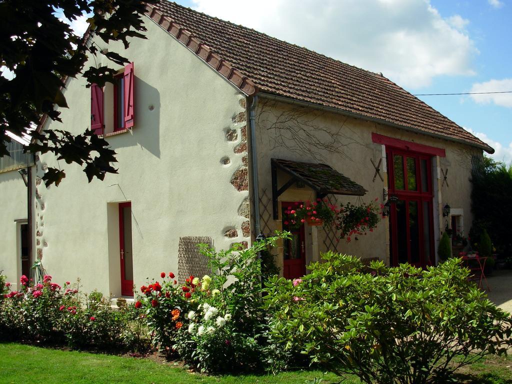 La Grange Du Bourg Bed and Breakfast Deneuille-les-Mines Εξωτερικό φωτογραφία